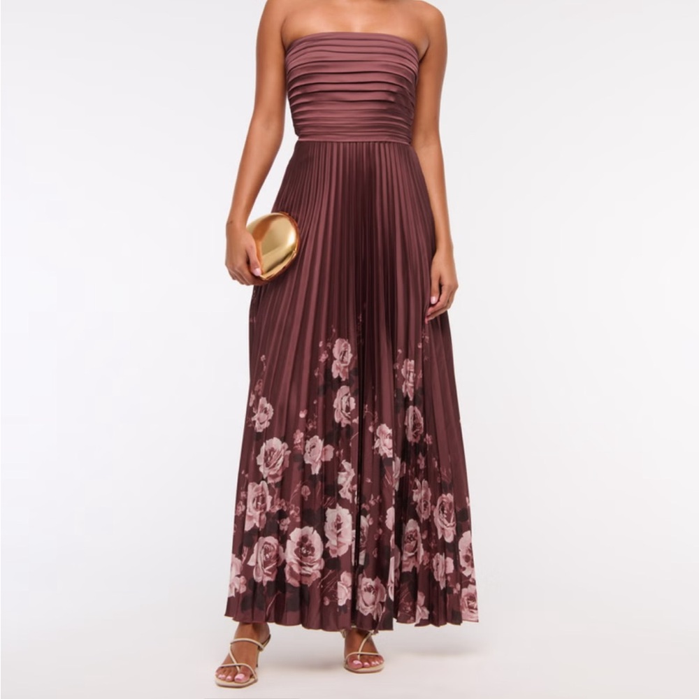 BRAND NEW “The A&F Giselle Strapless Drama Maxi Dress”